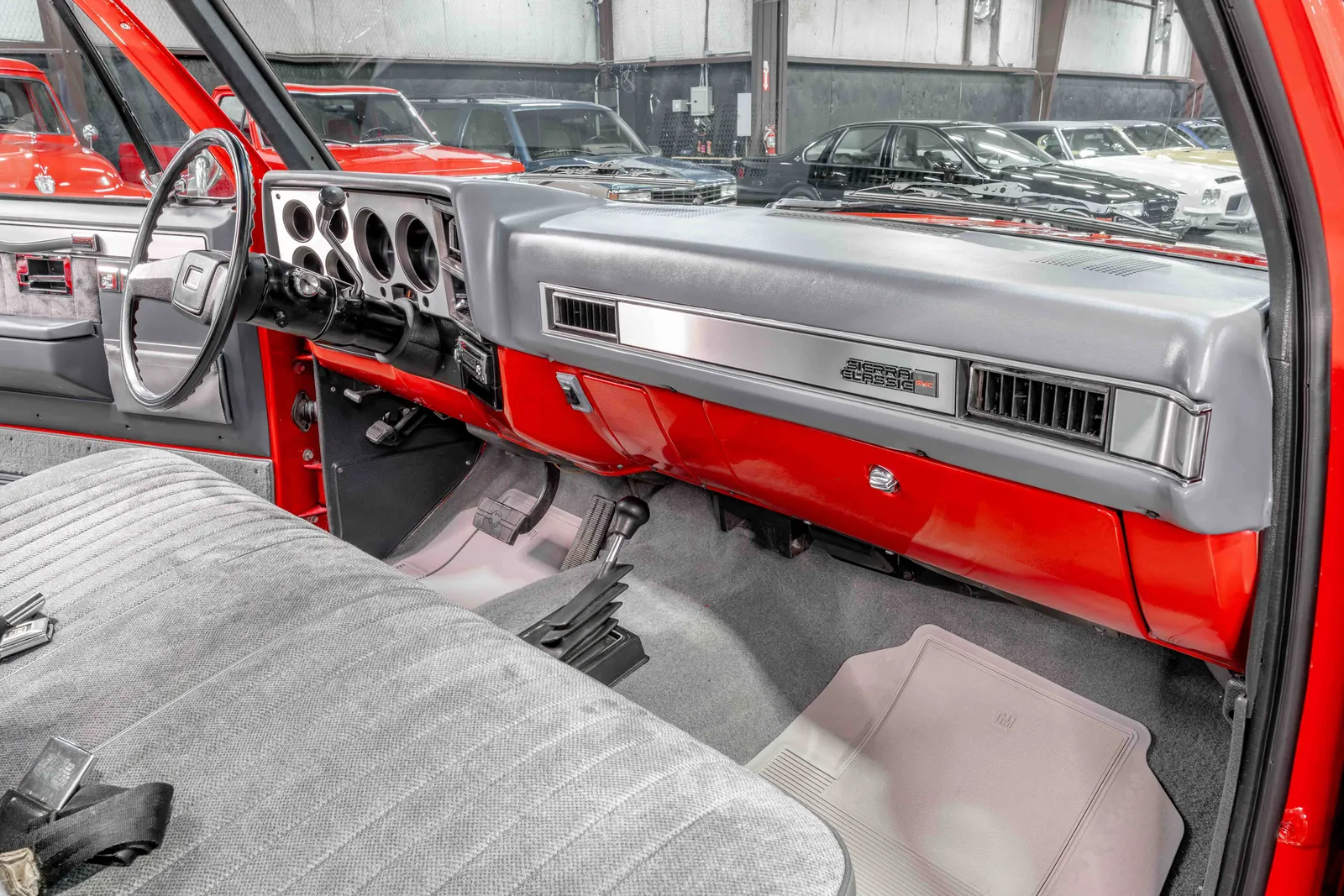 1985-GMC-K10-Apple Red-504244-49.jpg